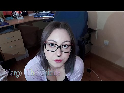 ❤️ Fata sexy cu ochelari suge adânc Dildo în fața camerei de filmat ☑  at us ro.sex78.ru ❤