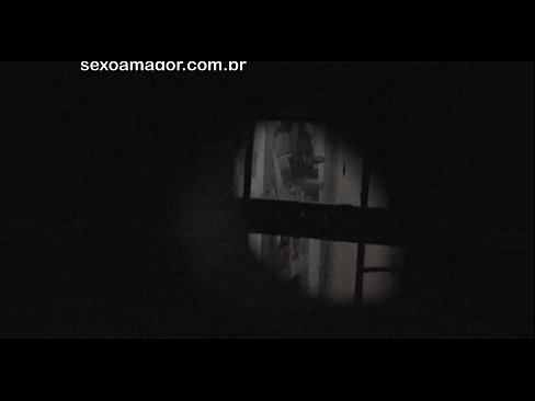 ❤️ Blondina este filmată în secret de un voyeur din cartier ascuns în spatele unor cărămizi goale ☑  at us ro.sex78.ru ❤